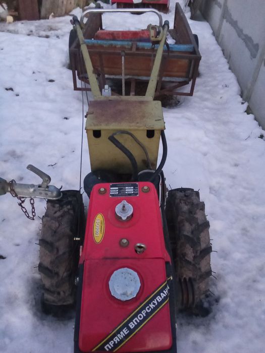 Продам мотоблок на повному ходу