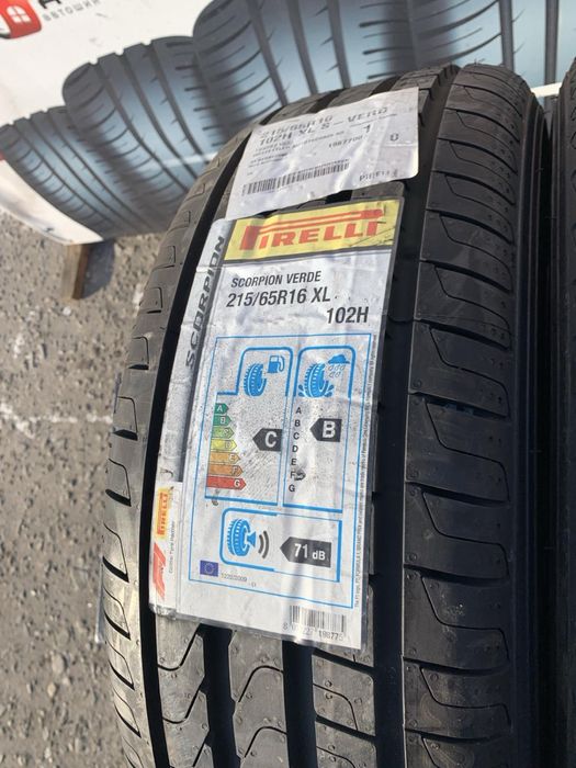 Шини нові 215/65 R16 пара Pirelli літо нові