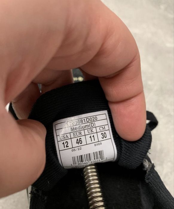 Кросівки Brooks Gore-Tex оригінал Asics