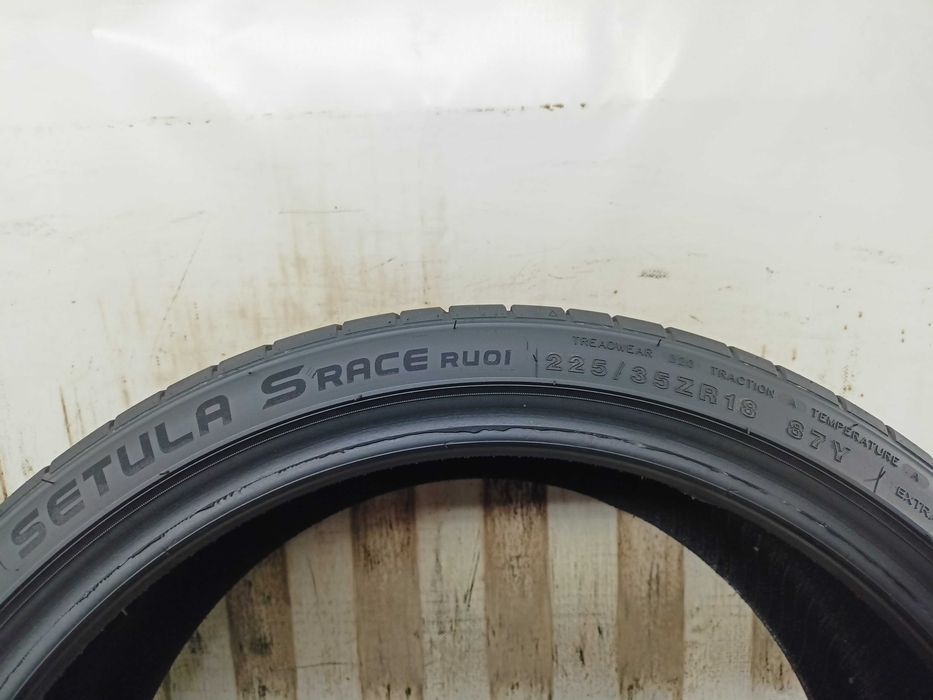 Rotalla Setula S Race 225/35/18 23r. 87Y 2x6,8mm (6745)