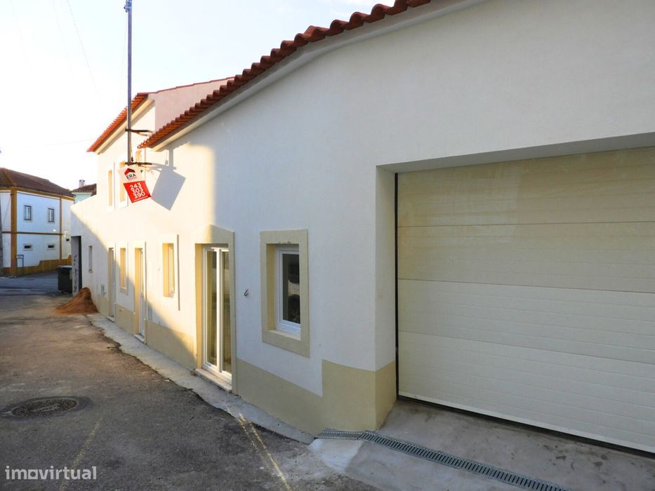 Moradia T2+1 totalmente renovada