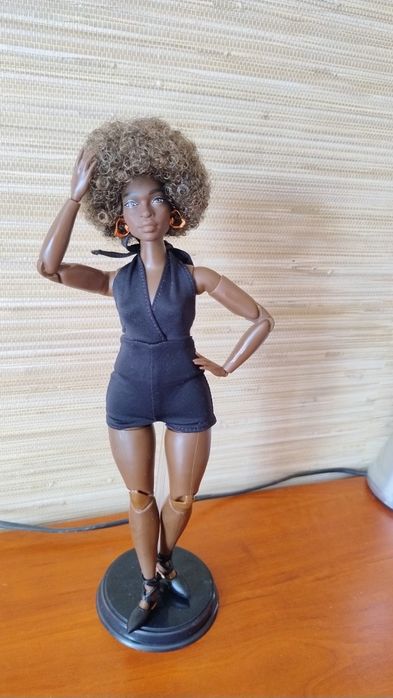You Create Barbie Basics, афро Діва. Роуз, Каро, Мін