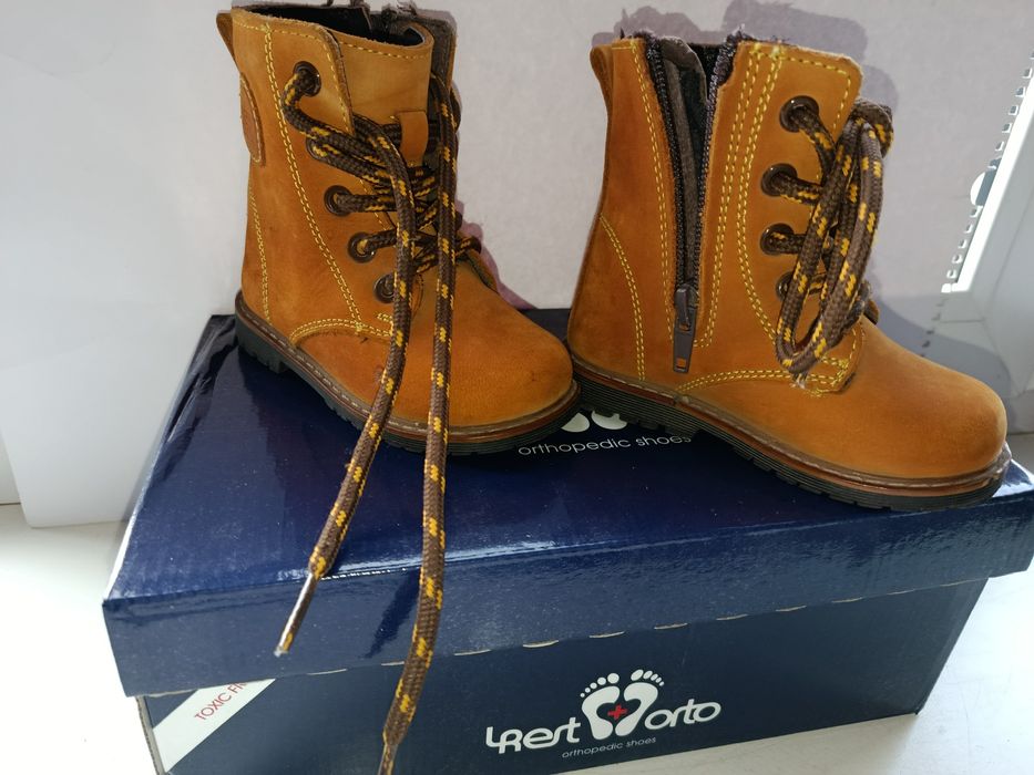 Дитячі ортопедичні черевики