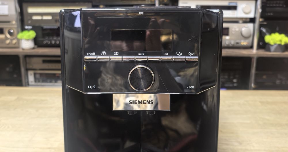Кавова машина Siemens EQ.9 S300