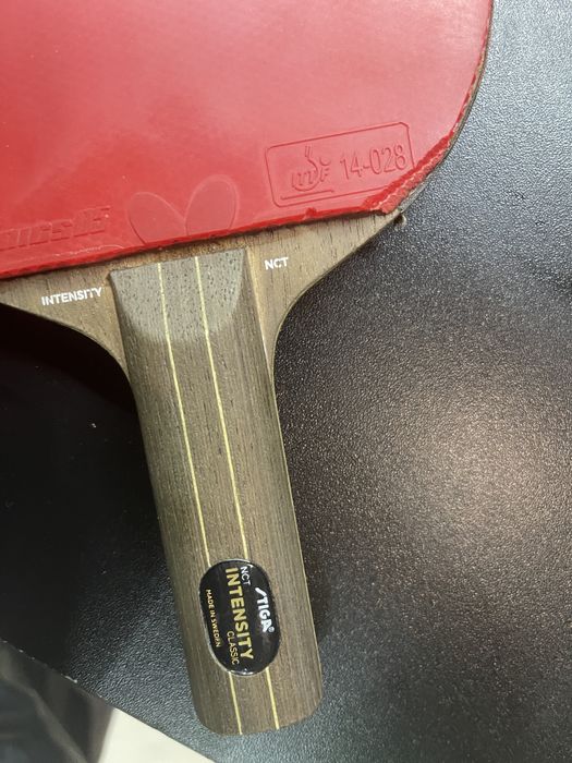 Ракетка для настільного тенісу