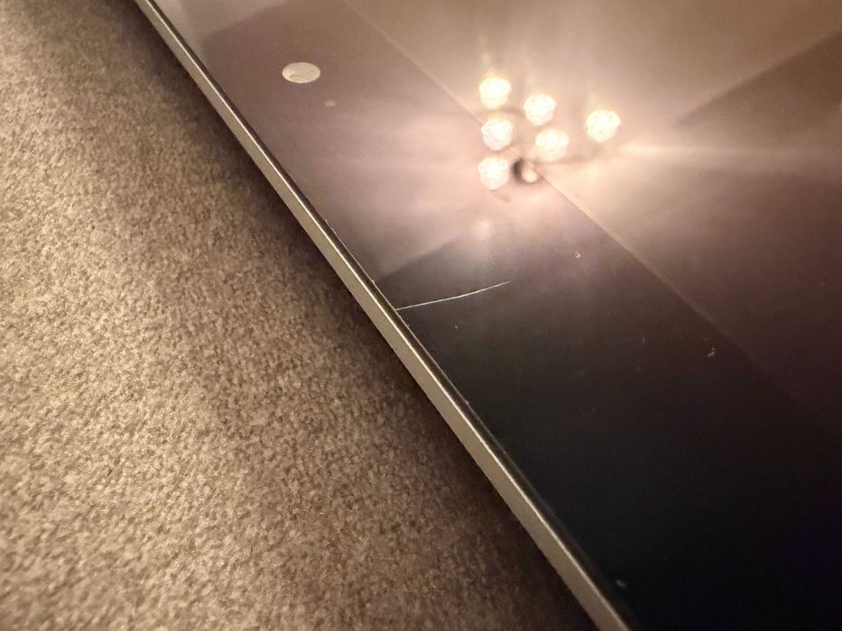  Apple iMac 21,5" Intel Core i5 3GHz, 32 GB RAM, 2 TB SSD, AMD Radeon