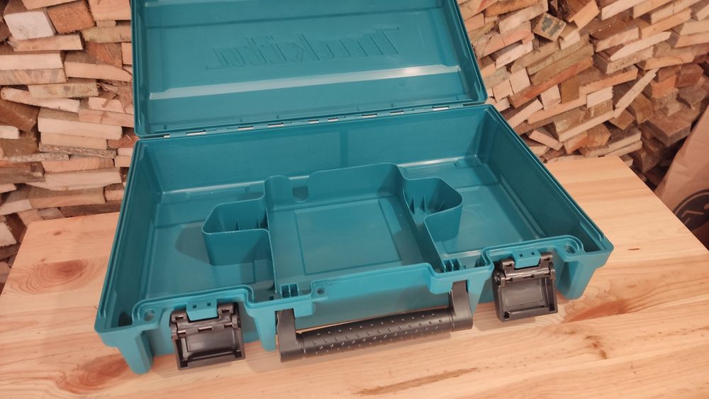 Nowa Makita, skrzynka / walizka na wkrętarkę i ładowarkę 18v