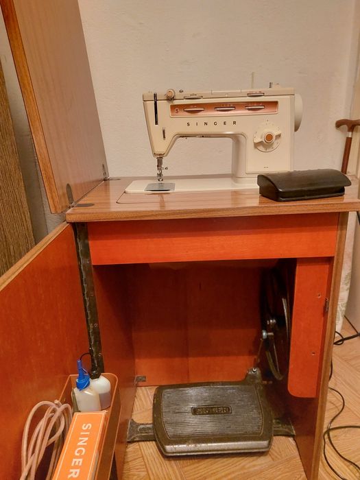 Máquina de costura Singer 518
