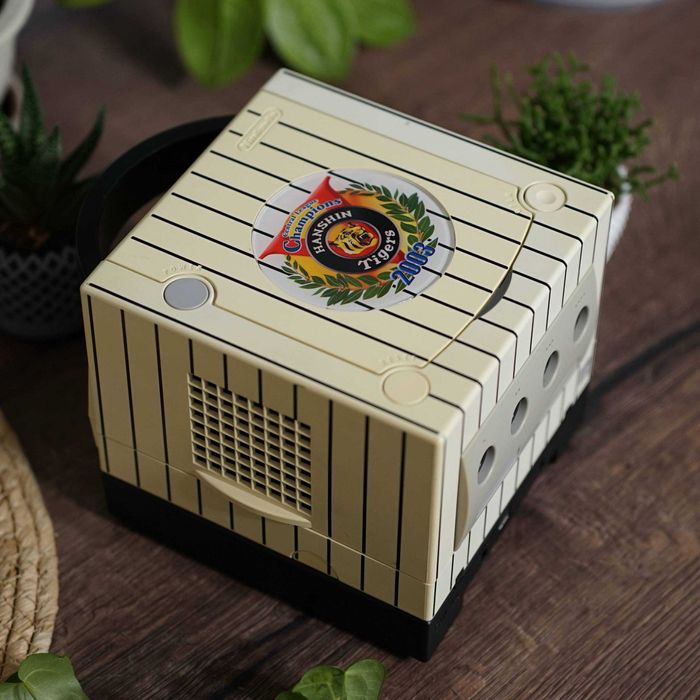 Nintendo The Hanshin Tigers GameCube Limited Edition