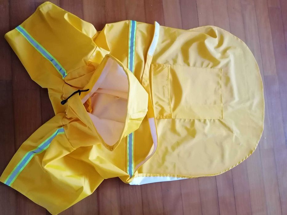 Cão - peitoral+capas de chuva