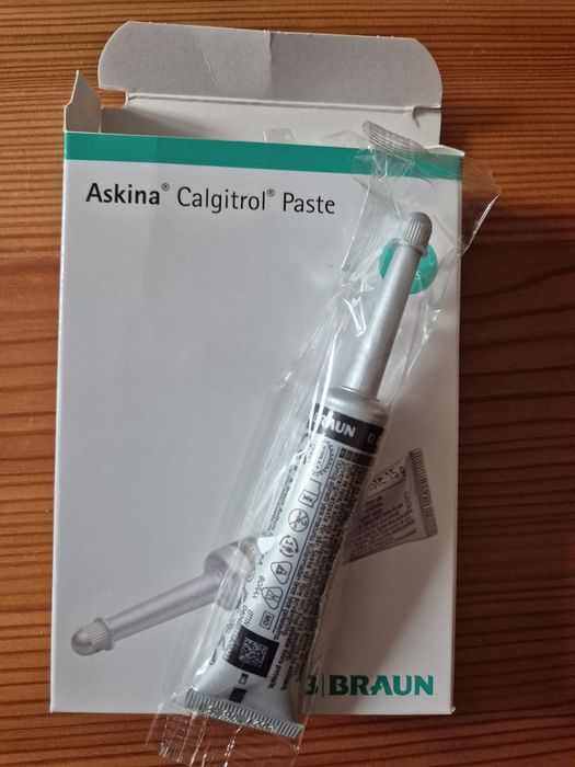 Askina Calgitrol Paste Pasta na rany z alginianem srebra 15g 5 szt
Braun. Zalecane stosowanie: Rany