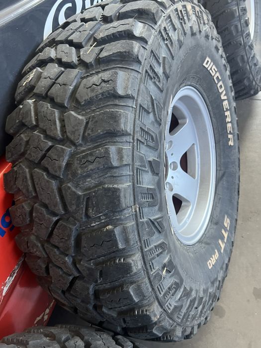 Vendo conjunto 35x12.5R15 cooper stt pro