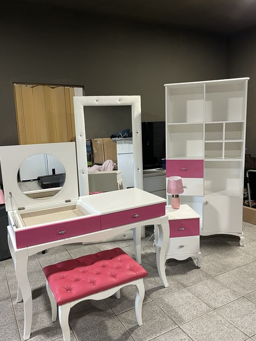 Quarto completo moderno