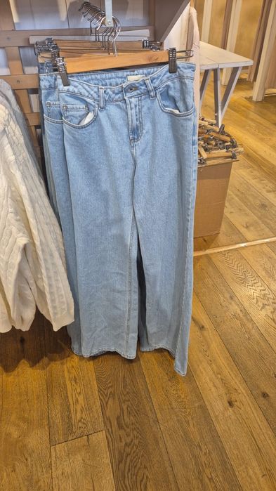 Jeansy Brandy Melville