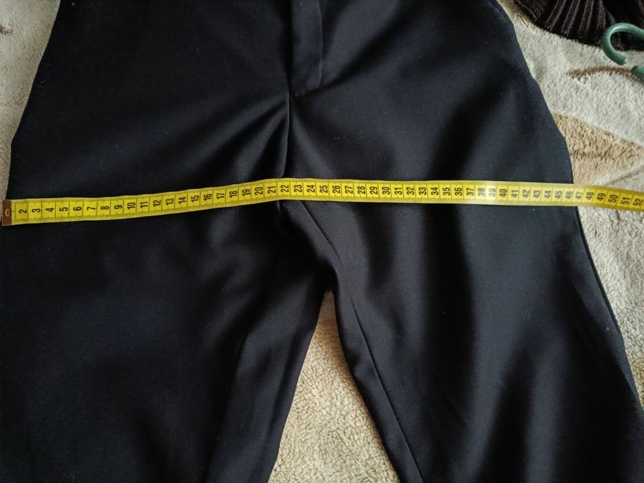 Брюки чоловічі чорного кольору