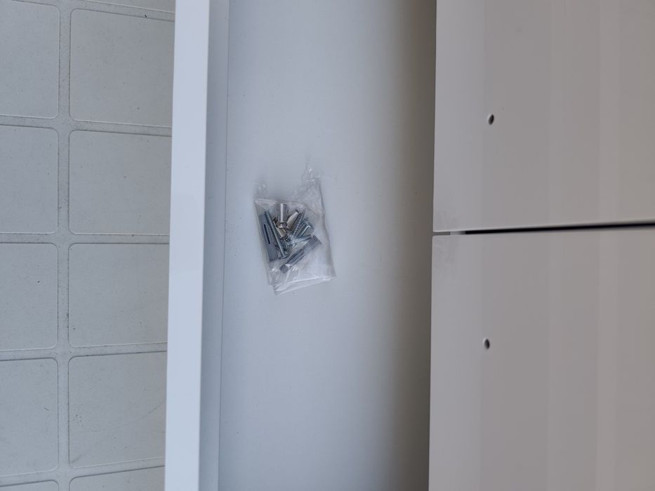 Título para o anúncio: Móvel Casa de Banho Suspenso Branco 80x60x32 cm – Novo