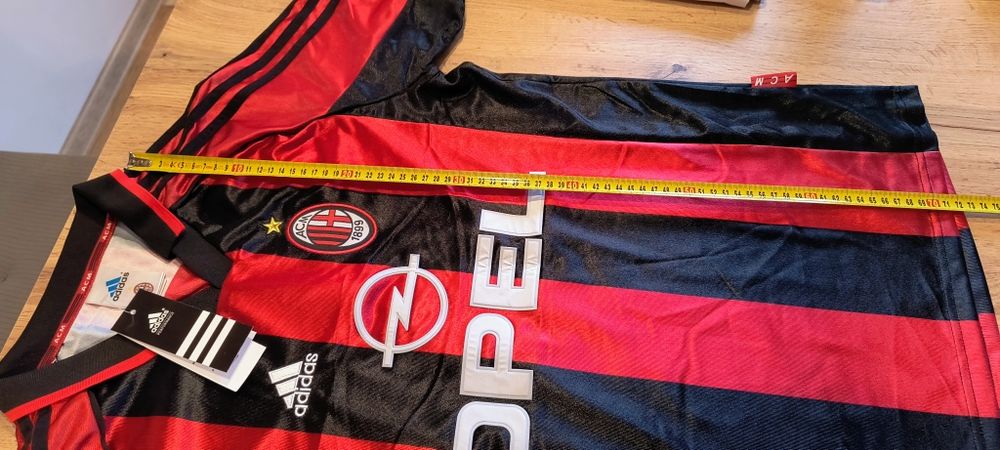 Sprzedam nową koszulkę AC Milan