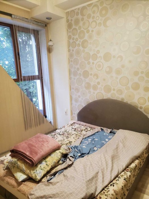 Здається двохкімнатна квартира на довготривлий термін