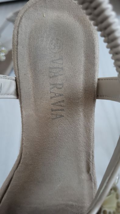 Buty letnie na koturnie z kwiatuszkami