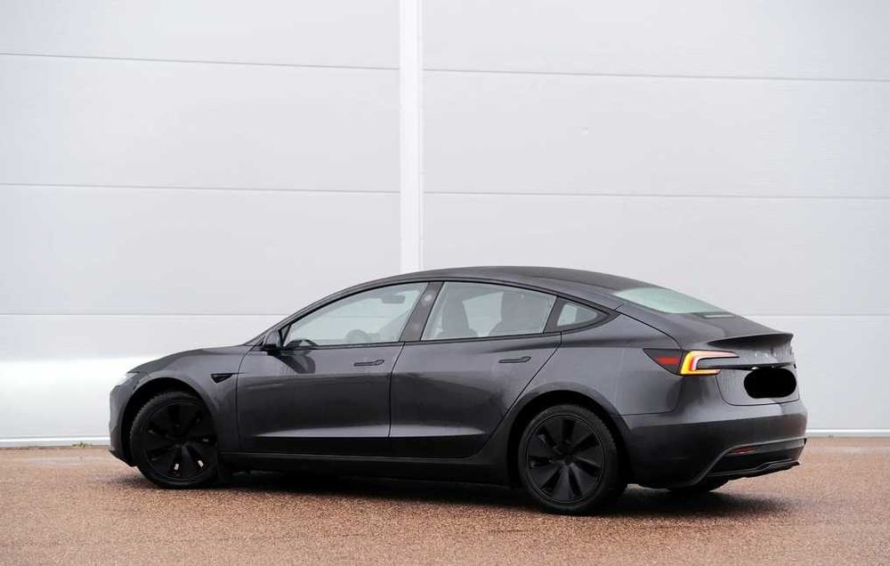 Tesla Model 3 Longe Range 2024