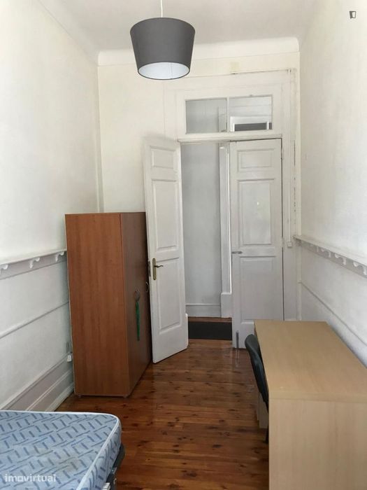 Quarto - localizado em Covilha