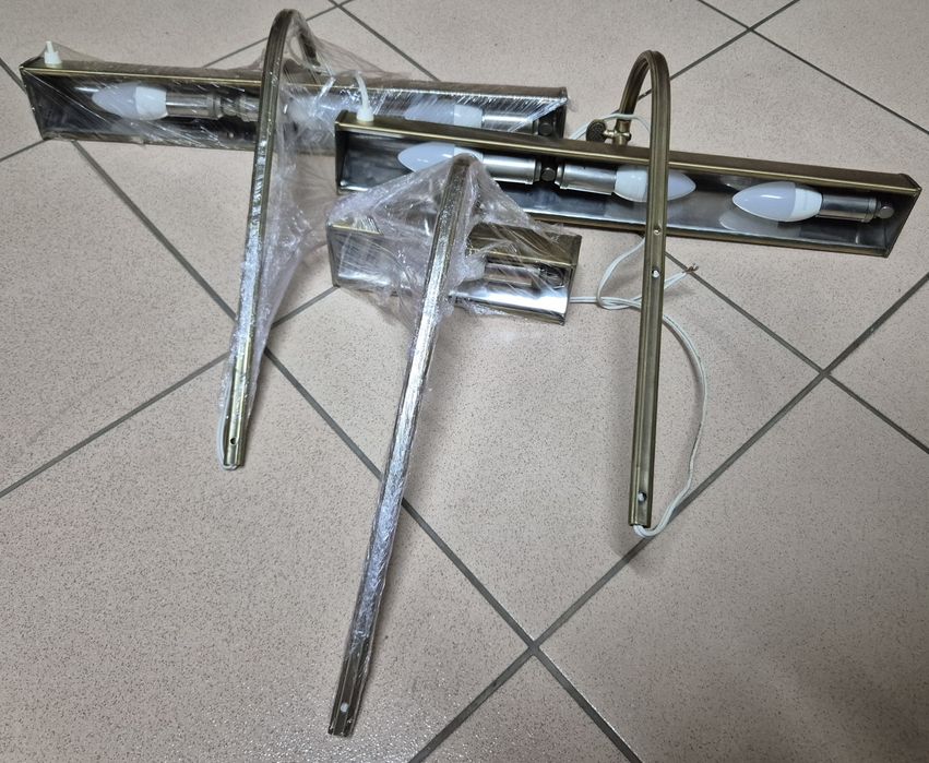 Conjunto de candeeiros em latão