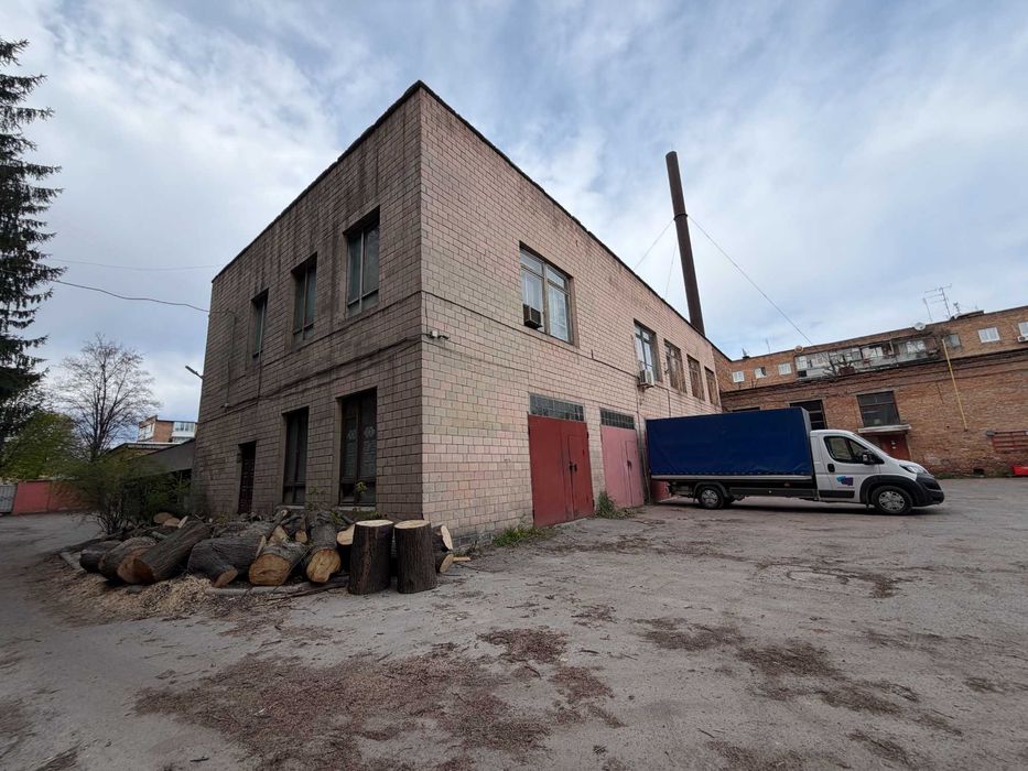 Приміщення в центрі під склад/майтерню