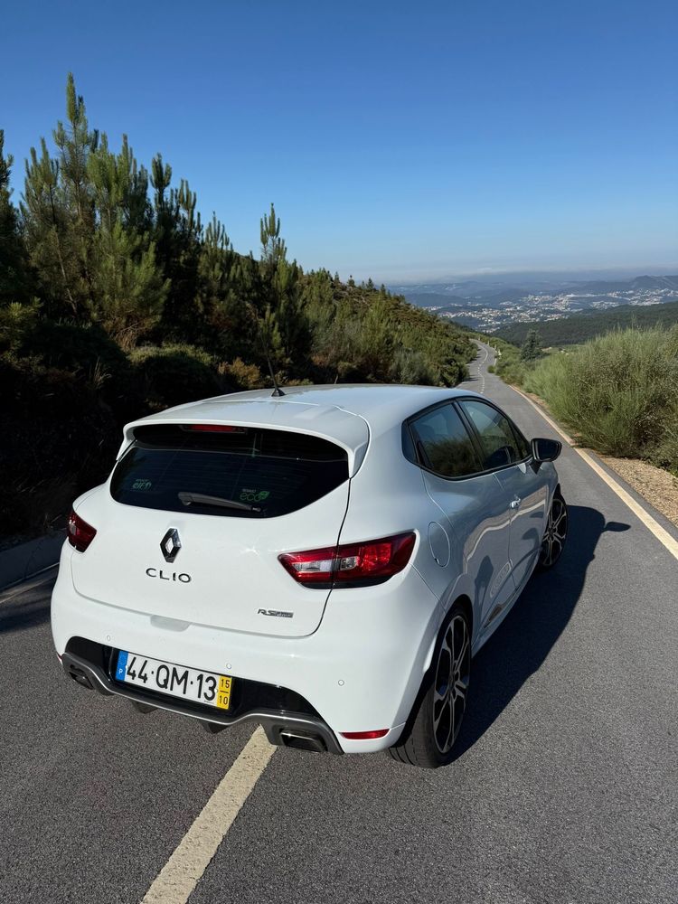 Renault Clio 1.6 T RS Trophy EDC