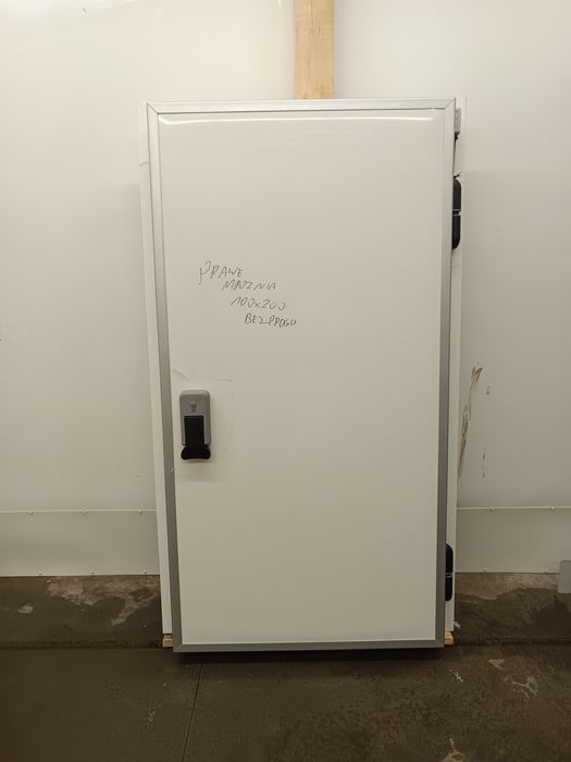 Drzwi mroznicze. Mroznia drzwi komora mroźnicze bez progowe