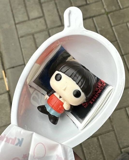 Кіндер фігурка дивні дива (Вилл)