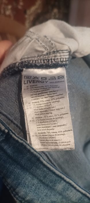 Продаються чоловічі джинси
