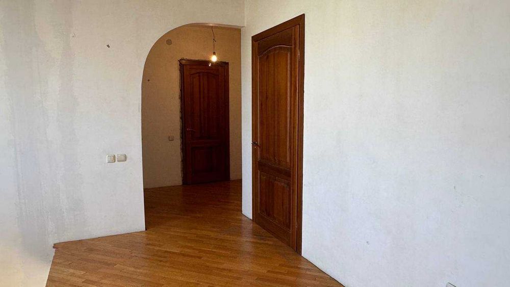 Продам Будинок в районы ж/м Тополь, с. Дослідне.