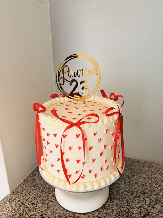 Bolos de Aiversario e Cake design Personalizado para festas!
