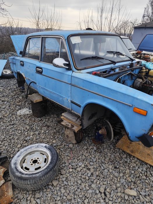 Продам ВАЗ 2106 можу позапчастинам