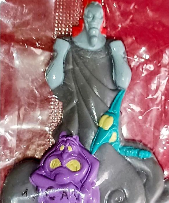 Antiga mini Figura brinquedo da Nestlé Selada