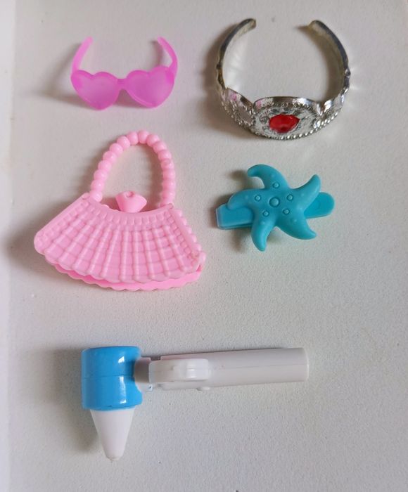 Barbie peças para reaproveitar.
