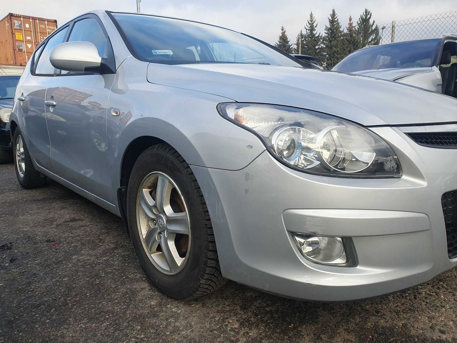 Hyundai i30 / 1.4 / 2009r na części