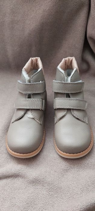 Ботинки зимние детские 29 и 31 р