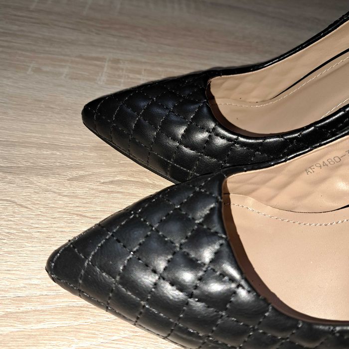 Czarne eleganckie pantofle, czółenka, szpilki rozm. 38