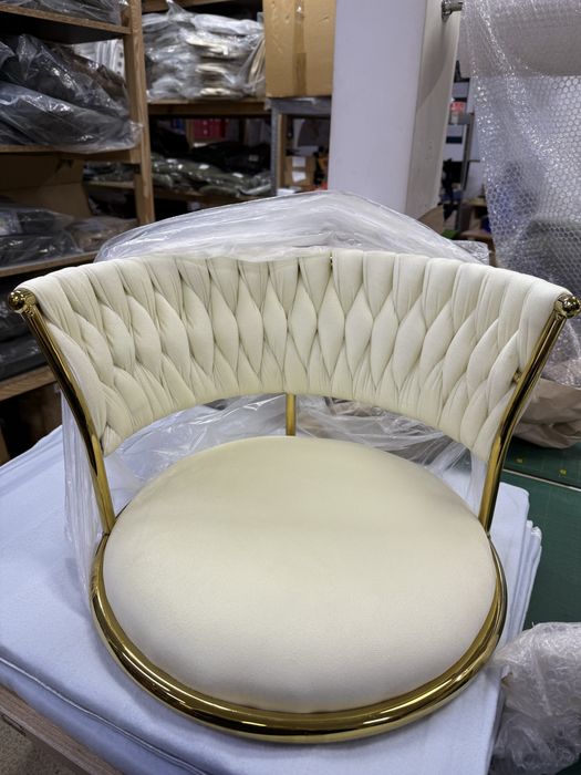 Крісло стильне тренд стілець велюровий стул