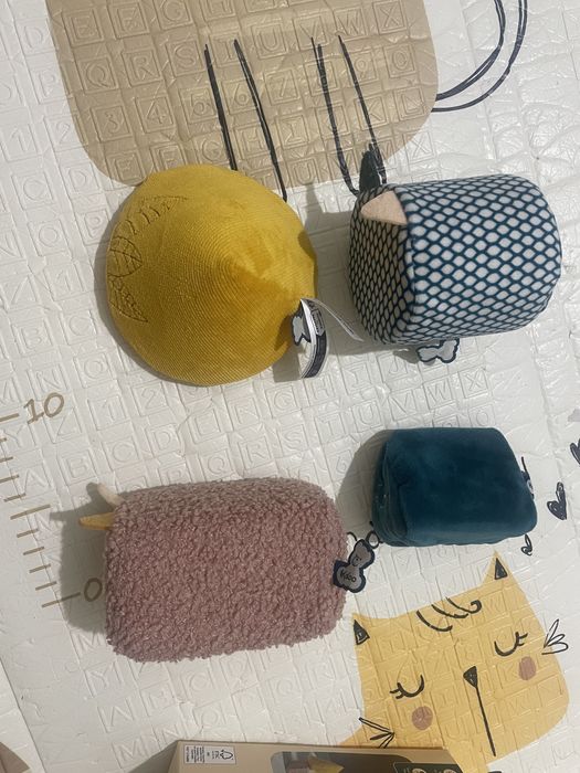 Сенсорні ігри  (тактильні кубики зі звуком)