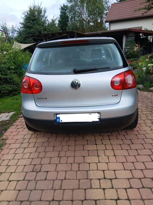 Volkswagen  Golf  5(v) 1.4 tsi