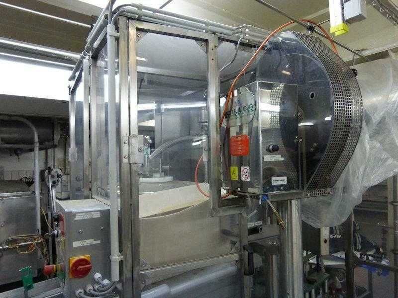 Filler Specialties GWFS 63R rotacyjna napełniarka , rozlewaczka PET