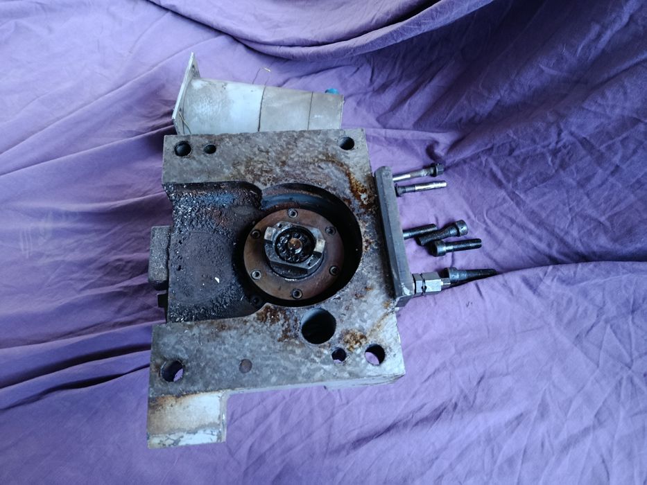 Головка ВФГ с плитой фрезерного станка 6720