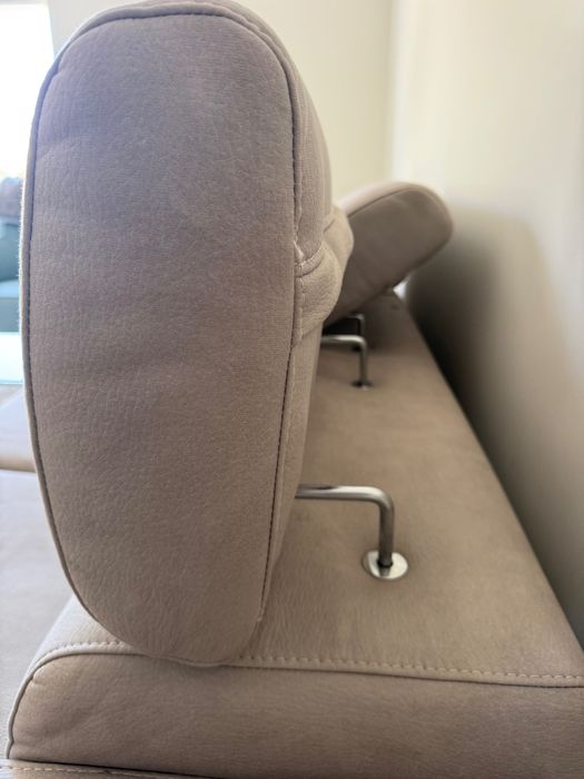 SOFÁ de 3 lugares  // MODERN 3-seats sofa
