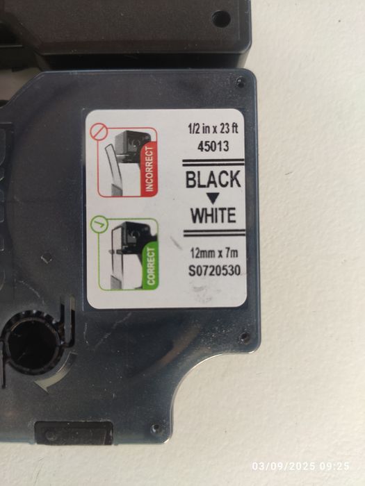 Dymo D1 Tape – 12 mm × 7 m – Black/White64730148015873120