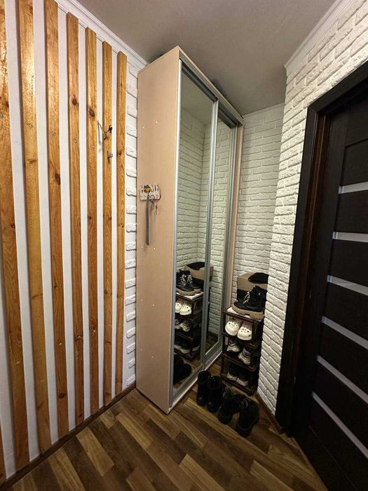 Продаж 1-кімнатної квартири гостиничного типу в затишному районі