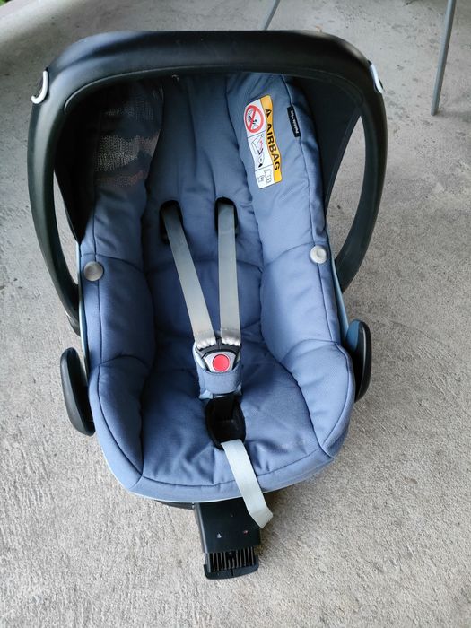 Fotelik Maxi Cosi Pebble Plus + baza Maxi Cosi FamilyFix  2