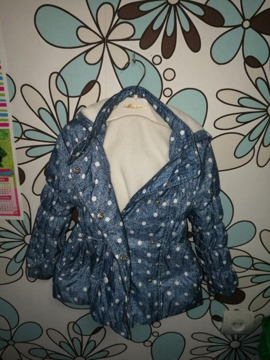 Куртка для дівчинки 104 розмір