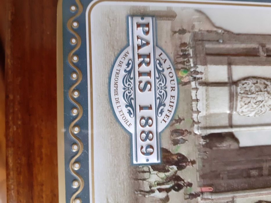 Lata de coleção antiga